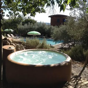 roulottes-et-cabanes-de-saint-cerice-vogue.hotels-rhonealpes.com/